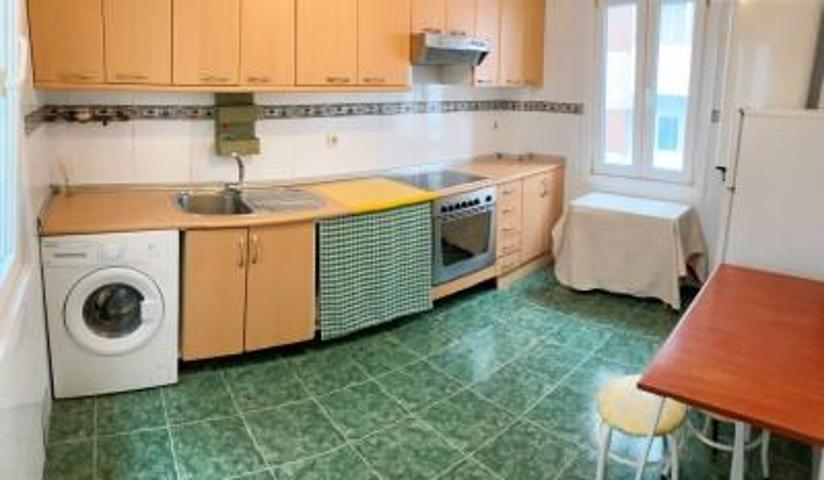 Piso en venta en A Coruña, Gaiteira-Los Castros photo 0