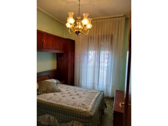 Piso en venta en Sestao, Txabarri photo 0