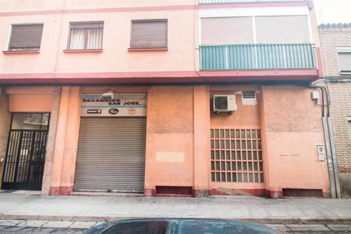 Local comercial en venta en Zaragoza, Torrero photo 0