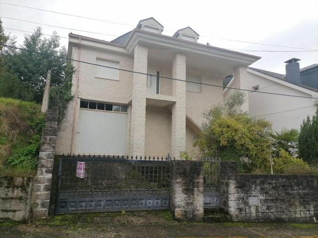 Chalet en venta en Villafranca del Bierzo, Villafranca del bierzo photo 0