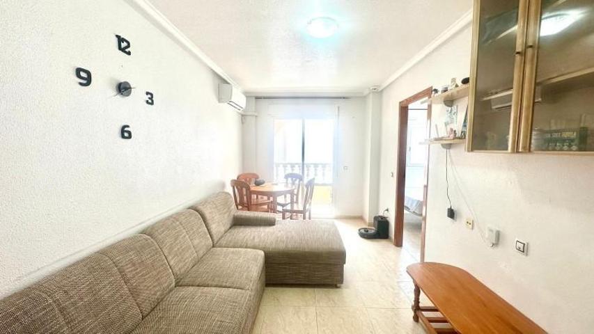 Apartamento en venta en Torrevieja, Estacion de autobuses photo 0