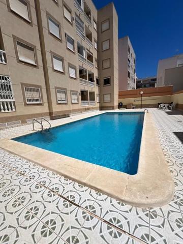 Apartamento en venta en Torrevieja, Estacion de autobuses photo 0