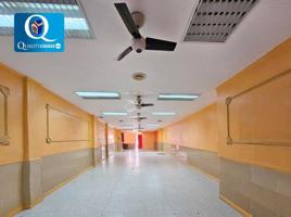 Local comercial en venta en Alicante, Carolinas Altas photo 0