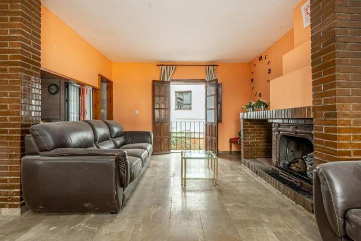 Casa en venta en Calicasas, Calicasas photo 0