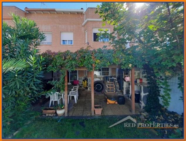 Adosada en venta en Chozas de Canales, URB. LA PACHECA photo 0