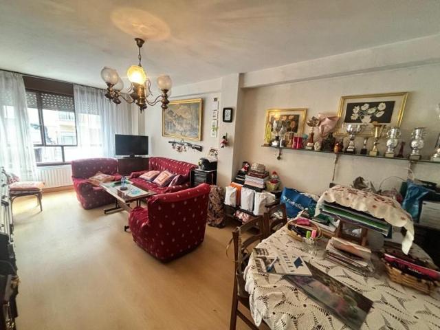 Piso en venta en Mieres, La Villa - Bazuelo photo 0