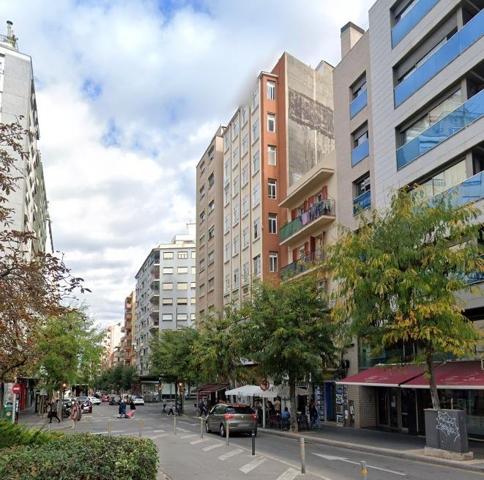 Local comercial en venta en Tarragona, Tarragona photo 0