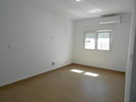 Piso en venta en San Juan de Aznalfarache, Barrio Alto photo 0