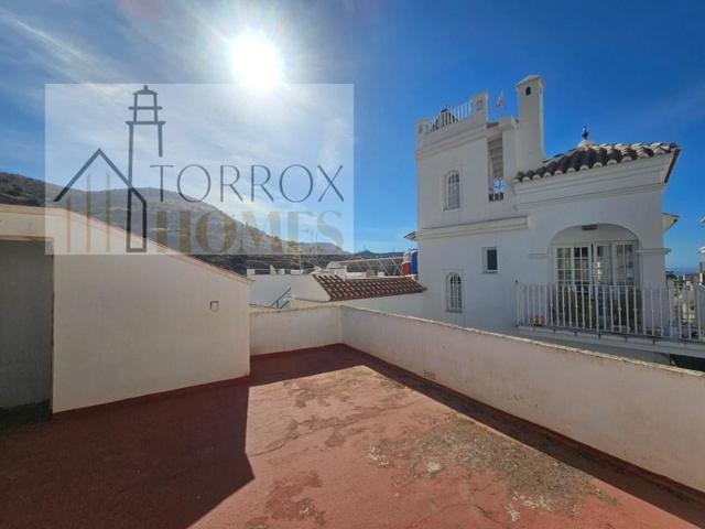 Casas de pueblo en venta en Torrox photo 0