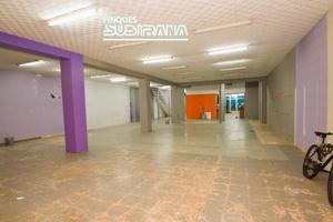 Local comercial en venta en Igualada, Barri del Sant Crist photo 0