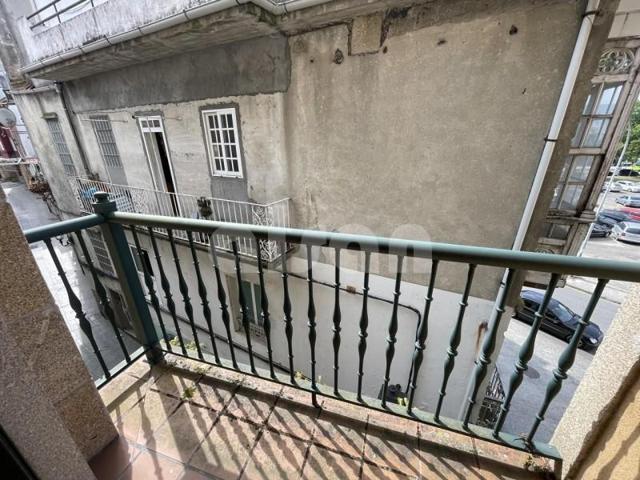 Piso en venta en Marín, Calle Outeiro, 62, 36915 photo 0