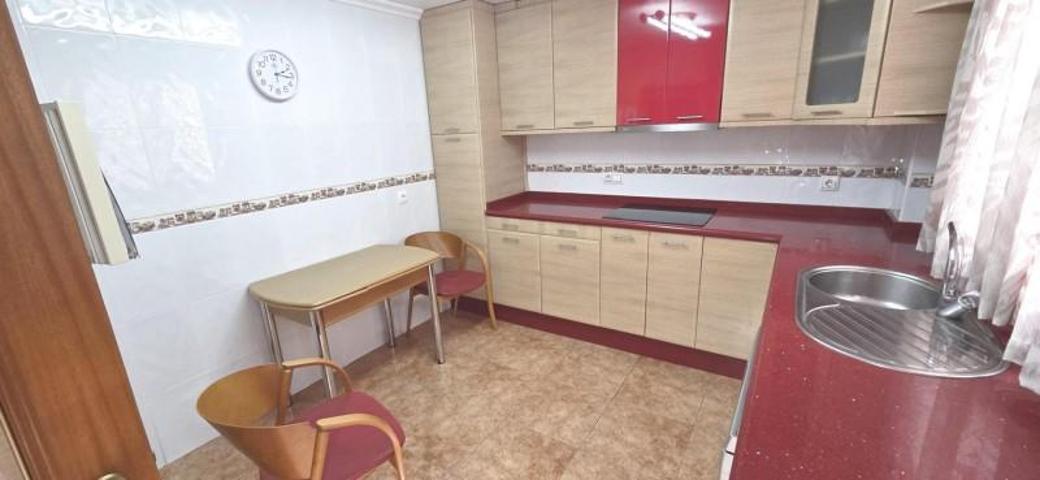 Piso en venta en Elda, Plaza Castelar - Mercado Central - Fraternidad photo 0