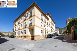 Piso en venta en Padul, Centrico photo 0