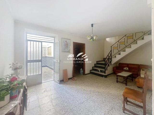 Chalet en venta en Lucena, Calle Juan Blázquez, 14900 photo 0