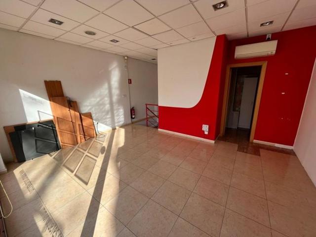 Local comercial en venta en Sant Pere de Ribes, Centre photo 0