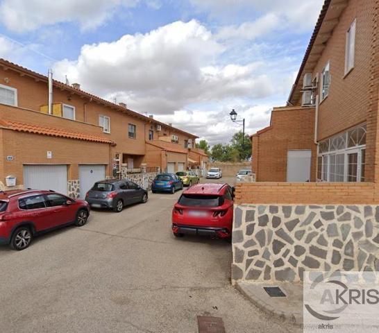 Chalet en venta en Ciruelos photo 0