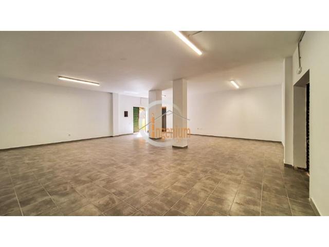 Local comercial en venta en La Laguna photo 0