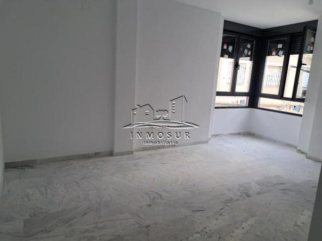 Piso en venta en Lucena, Lucena photo 0