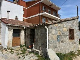 Casa con terreno en venta en Moralzarzal, CENTRO photo 0