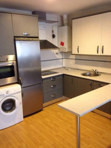 Apartamento en venta en Badajoz, Pardaleras photo 0