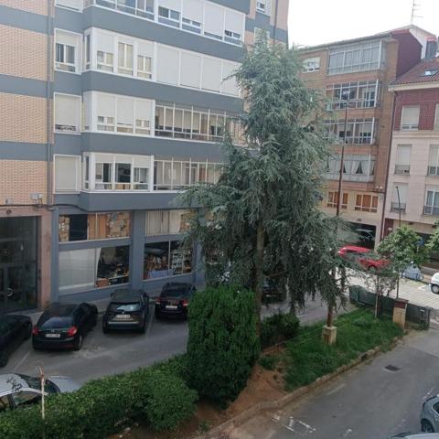 Piso en venta en Torrelavega, Centro photo 0