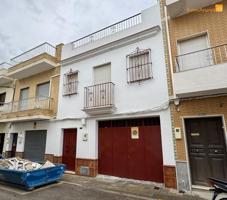 Casa en venta en Morón de la Frontera, Pantano photo 0