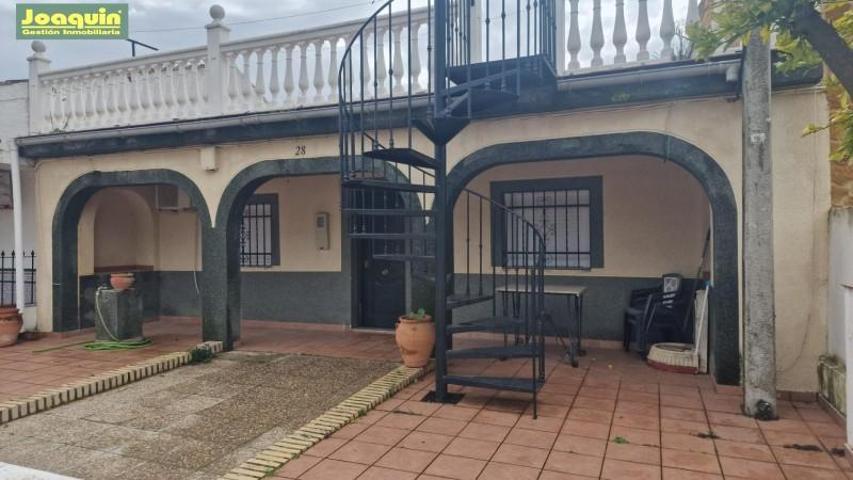 Casa en venta en Almodóvar del Río, Los mochos photo 0