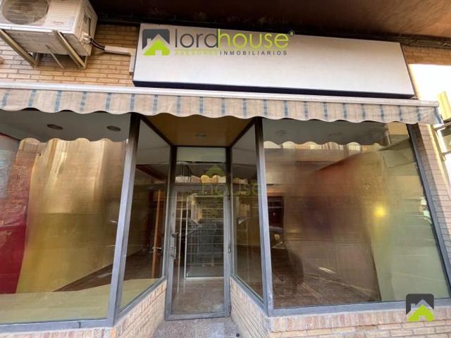 Local comercial en venta en Lorca photo 0