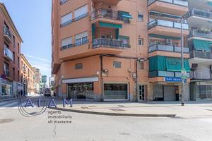 Local comercial en venta en Pineda de Mar, Poblenou photo 0