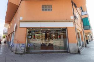 Local comercial en venta en Pineda de Mar, Poblenou photo 0