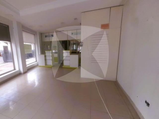 Local comercial en venta en Badajoz photo 0