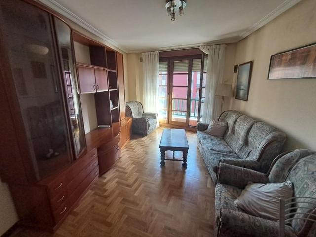 Apartamento en venta en Oviedo, El Cristo photo 0