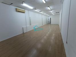 Local comercial en venta en Sant Boi de Llobregat, Moli vell photo 0