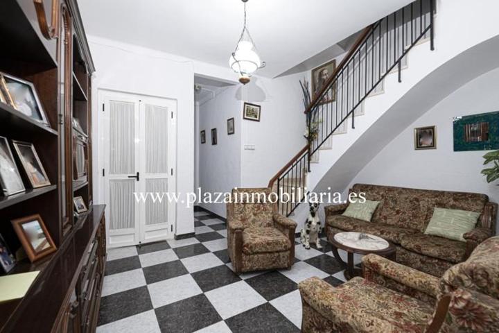 Chalet en venta en Lucena, C-. Pedro Angulo photo 0