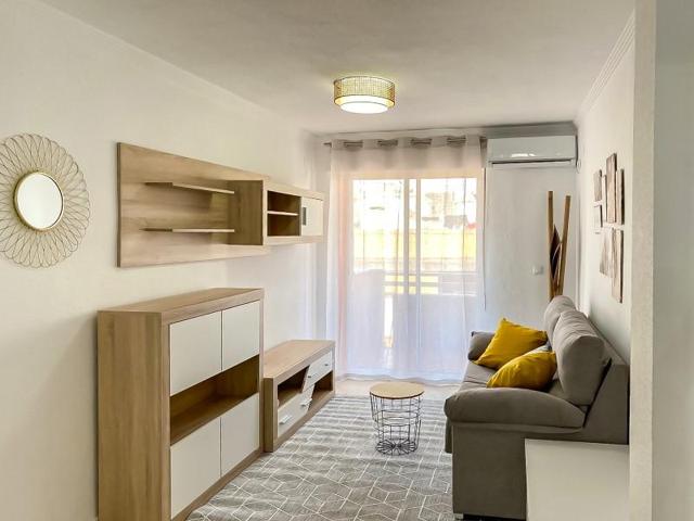 Piso en venta en Gandia, Corea photo 0