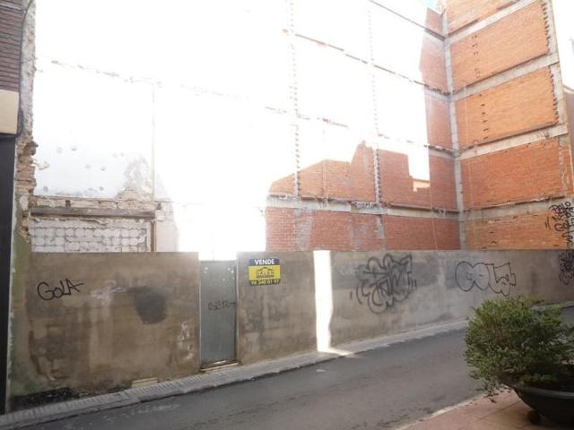 Terreno en venta en Alzira, Plaza Mayor photo 0