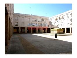 Local comercial en venta en Navalmoral de la Mata photo 0