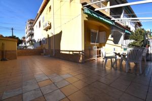 Bungalow en venta en Santa Pola, Calle Castalla, 03130 photo 0
