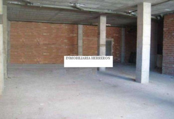 Local comercial en venta en Logroño, Portillejo photo 0