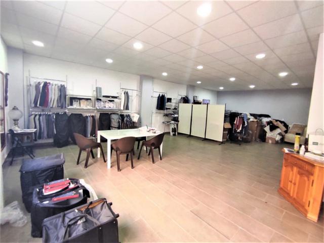Local comercial en venta en Quart de Poblet, Centro Del Pueblo photo 0