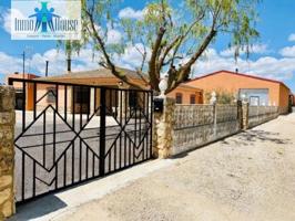 Chalet en venta en Chinchilla de Monte-Aragón, Albacete - Chinchilla de Monte-aragón photo 0