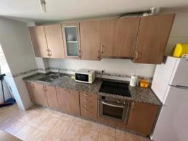 Piso en venta en Ribeira photo 0