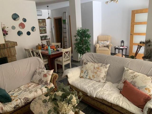 Casa en venta en Chinchilla de Monte-Aragón, PÉTROLA photo 0