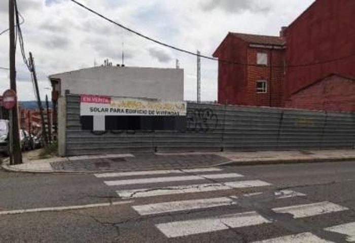Terreno en venta en León, Hospitales photo 0