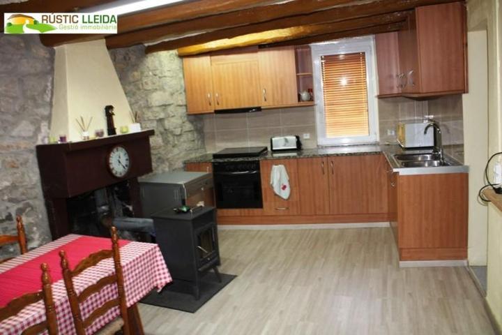 Casa en venta en Tàrrega, CENTRE photo 0