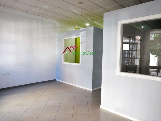 Local comercial en venta en Ubrique, CASCO ANTIGUO photo 0