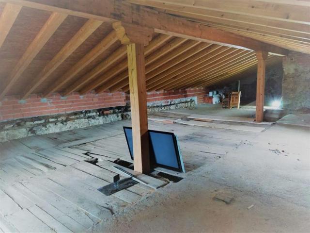 Casa con terreno en venta en Voto, Voto photo 0