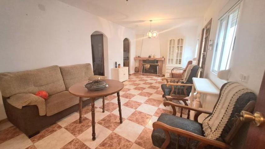 Chalet en venta en Igualeja photo 0