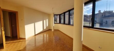 Duplex en venta en Cenicero, Centro photo 0