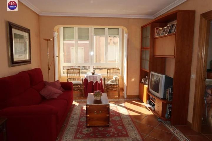 Apartamento en venta en Funes, Parte baja photo 0